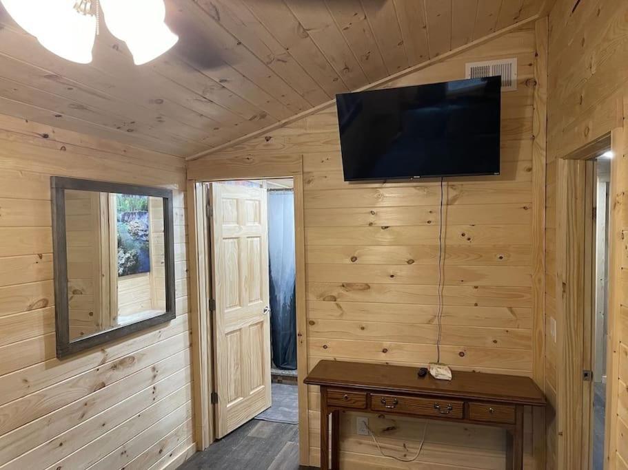 Creekside 3 Bedroom 2 Bath Cabin On Private Creek Банър Елк Екстериор снимка